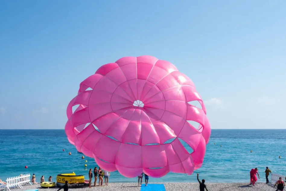 Scandale dans le tourisme tunisien : comment Tunavis aurait pu prévenir le harcèlement d’une touriste britannique