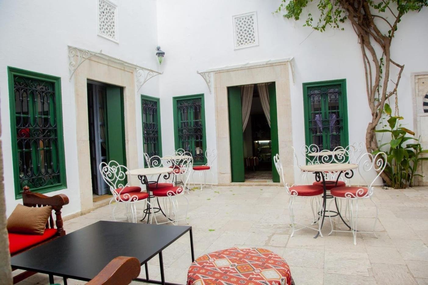 Tunavis dévoile son étude des meilleurs hébergements touristiques en Tunisie grâce à l’intelligence artificielle